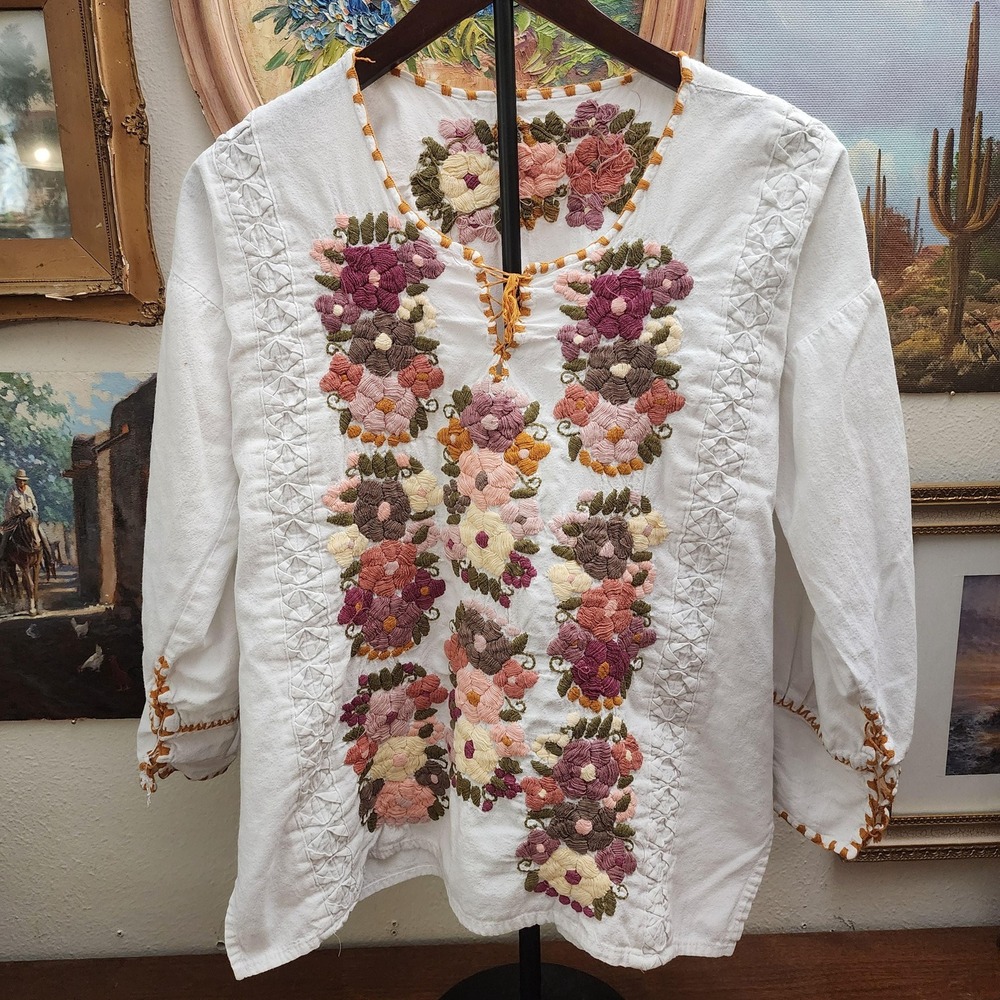 S/M Hand Embroidered Flowers Vintage Boho Tunic Top, Similar to Johnny Was Style
